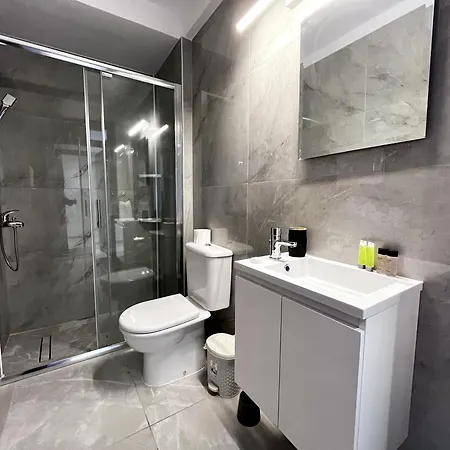 Neo Coast Apartment