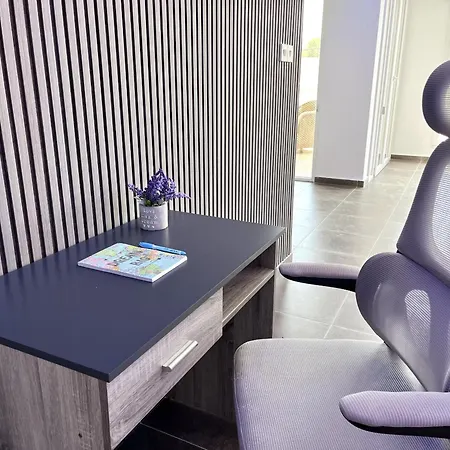 Διαμέρισμα Neo Coast *